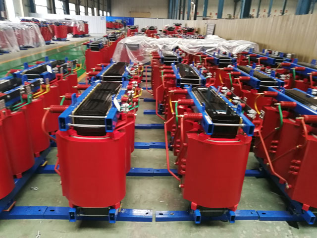 兴城2000KVA干式变压器